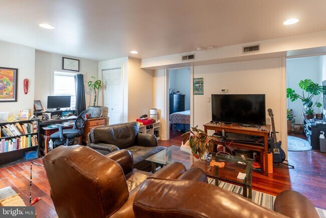 Building Photo - 1769 Frankford Ave