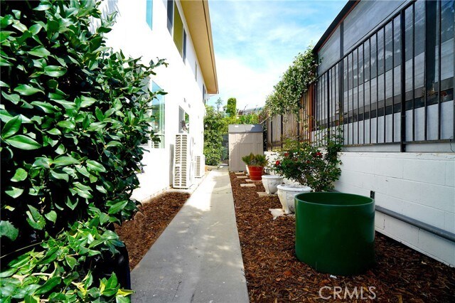 Building Photo - 5226 Los Diegos Way