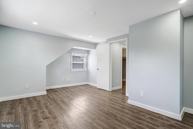 Building Photo - 3120 Chepstow Ln