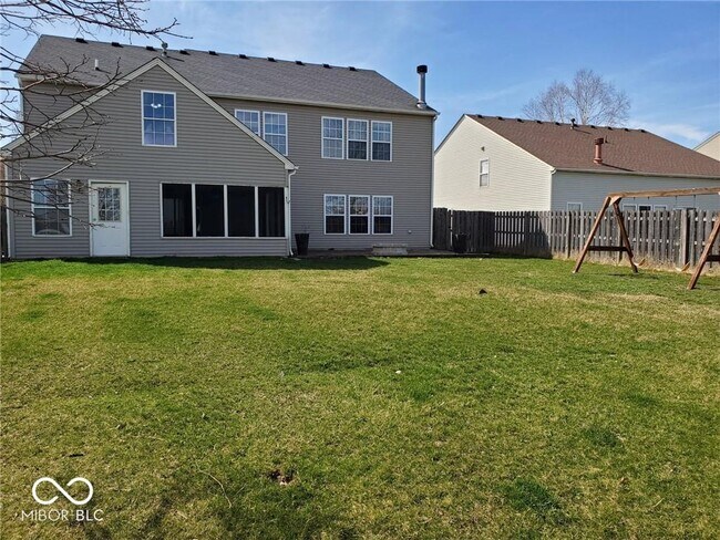 Building Photo - 5643 N Rockingham Ln