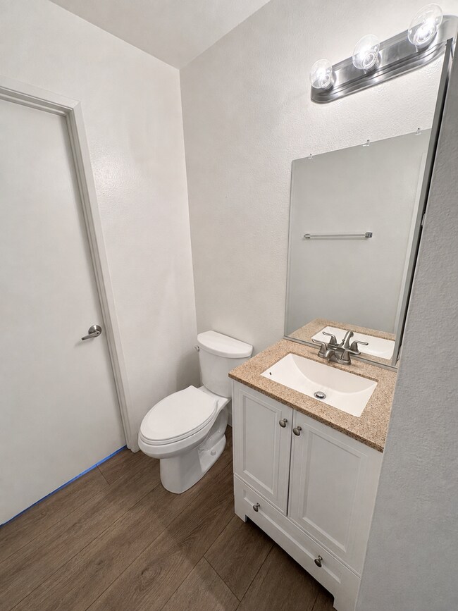 Building Photo - 2+1.5 Ralston Village Condo- Great Community Amenities!