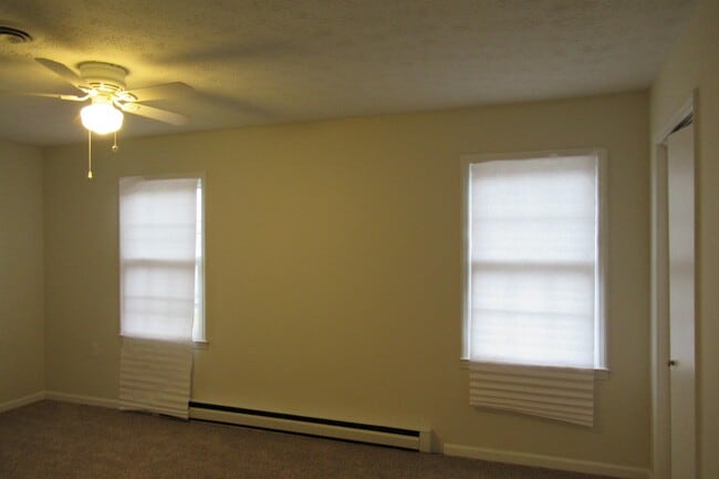 Building Photo - 100 Chinkapin Dr