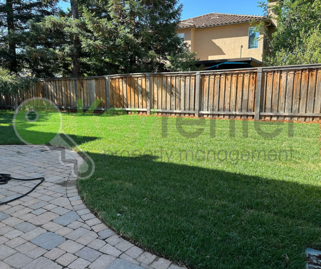 Building Photo - 6820 Cherry Ridge Cir