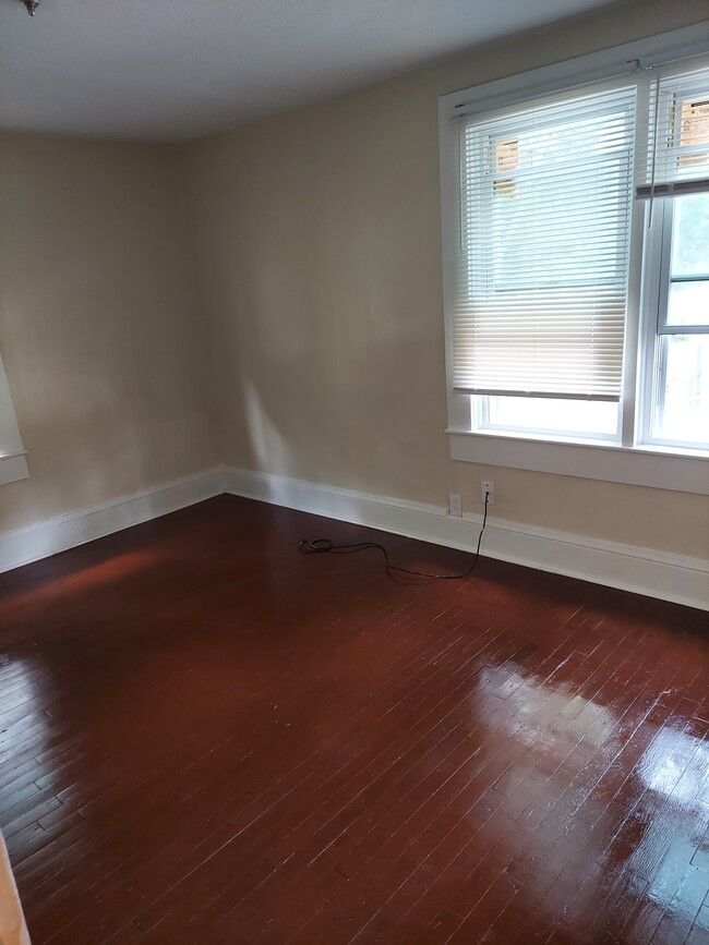 Building Photo - 412 Hickory Chapel Rd