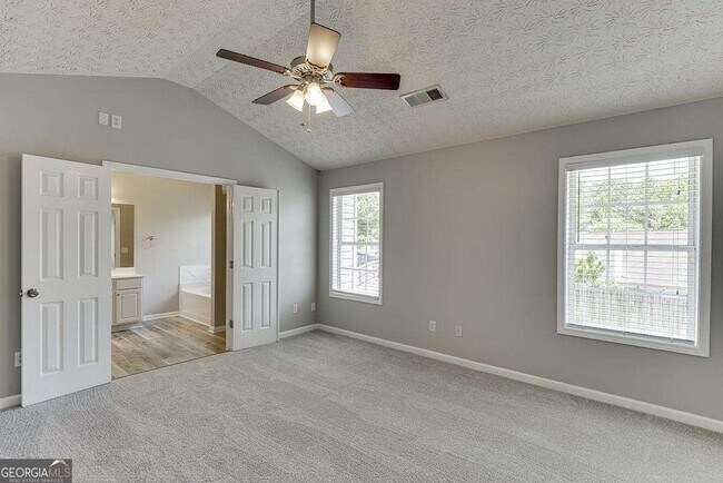 Building Photo - 678 Clairidge Elm Trail SW