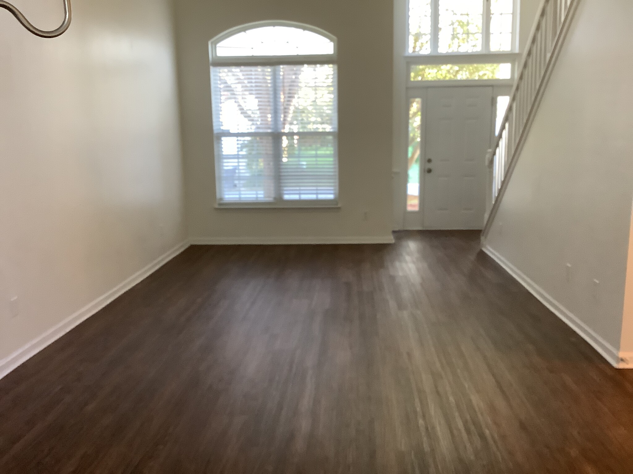 Building Photo - 3749 Sipes Ln