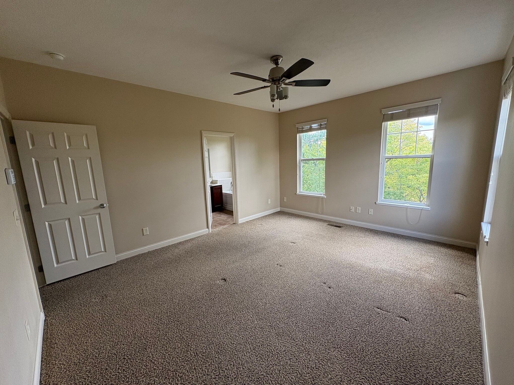 Building Photo - 2793 Acarie Dr