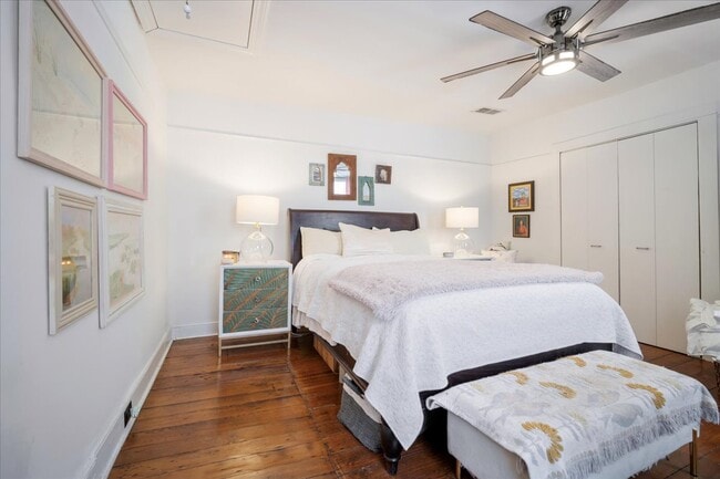 Building Photo - 237 Coming St