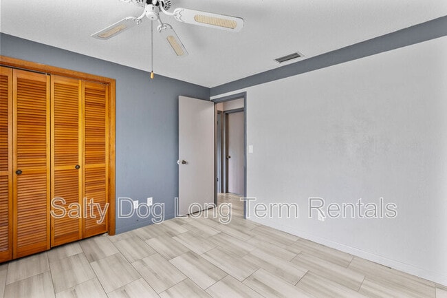 Building Photo - 800 Black Duck Dr