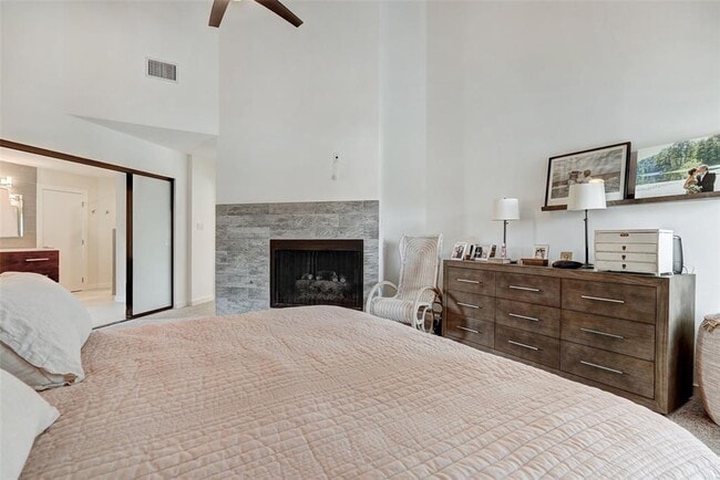 Building Photo - 6 Sugar Creek Dr