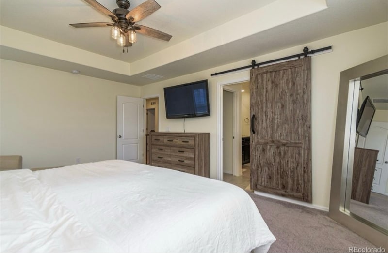 Building Photo - 10474 Evansville St