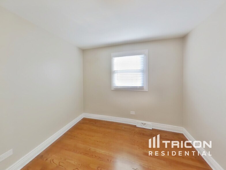 Building Photo - 8636 Massasoit Ave