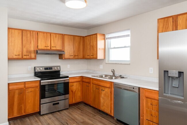 Building Photo - Adorable 2-bedroom 2-bathroom home