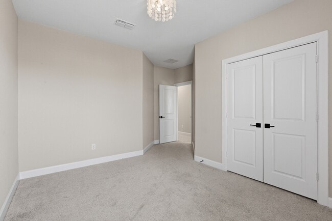 Building Photo - 2151 Creekside Breeze Dr