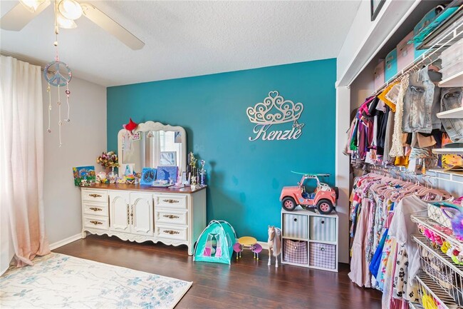Building Photo - 4123 Harbor Lake Dr