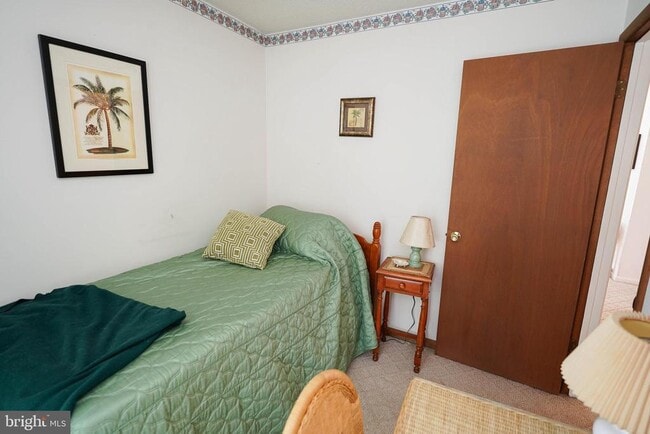 Building Photo - 39028 Bayview W