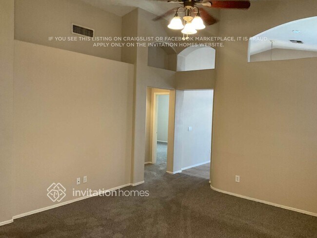 Building Photo - 8370 W Salter Dr