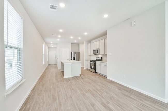 Building Photo - 16818 Pandora Wy