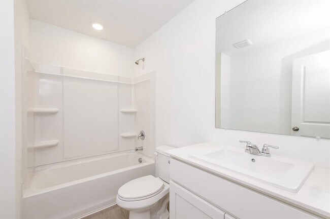 Building Photo - 12516 Huntington Rdg Wy