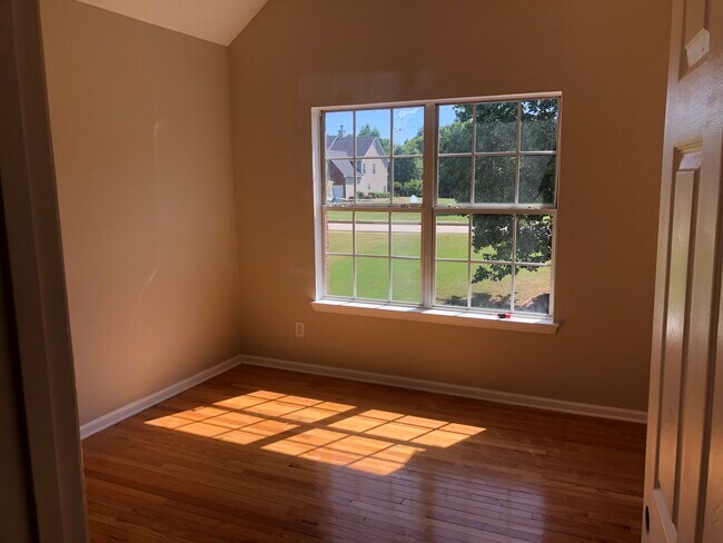 Bedroom 5 - 1414 Schley Plz