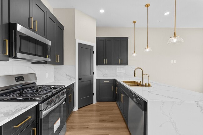 Building Photo - 4206 Kewanee St