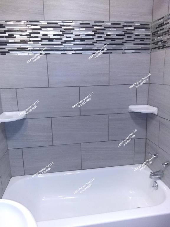 Building Photo - 517 Holmes St