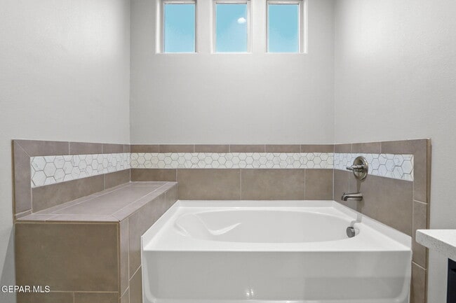 Building Photo - 3496 David Palacio Dr