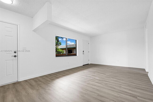 Building Photo - 13210 Memorial Hwy