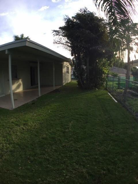 Building Photo - 1314 NW 2nd Cir