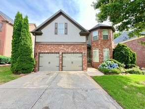 Building Photo - 3080 Whitfield Ave