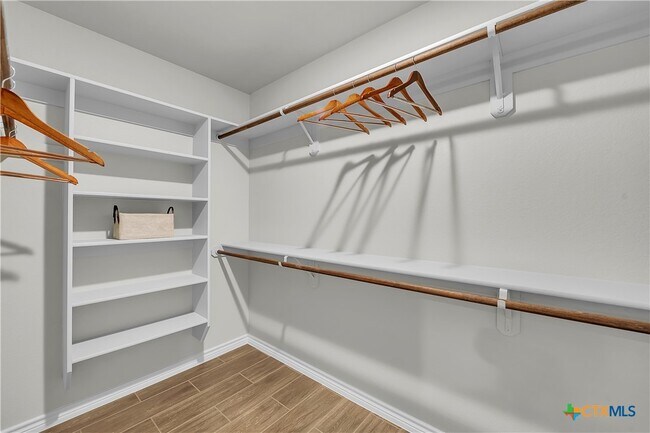 Building Photo - 5202 White Rose Dr