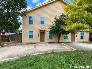 Building Photo - 1221 N Navidad St
