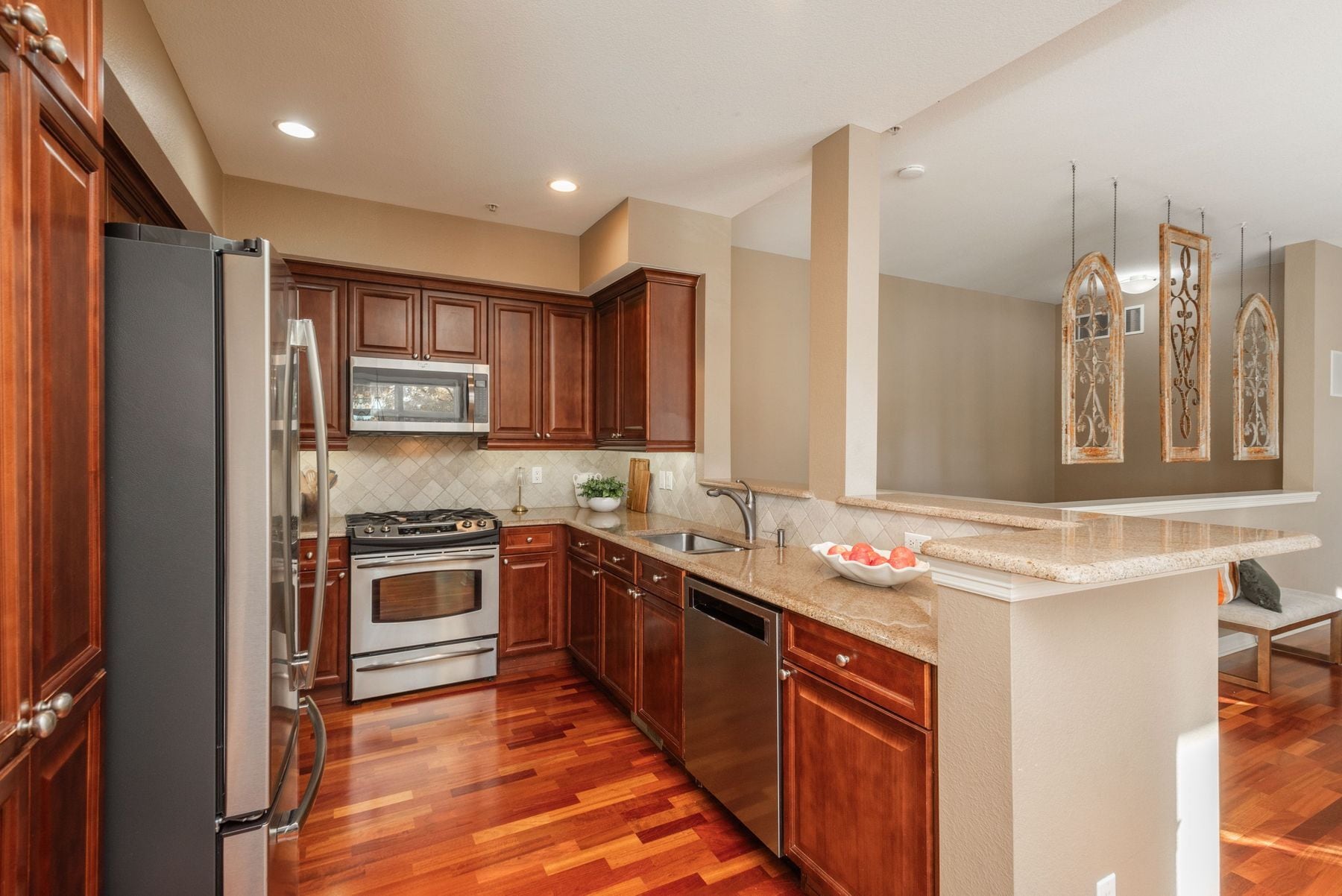 Building Photo - 1684 Fillmore St