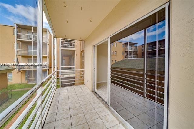 Building Photo - 4848 NW 24th Ct