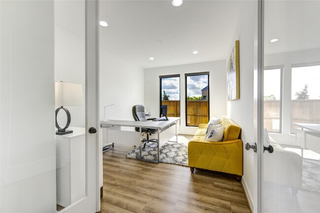Building Photo - 31506 Copper Oaks Ct
