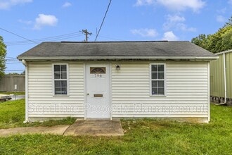 Building Photo - 796 Frederick St