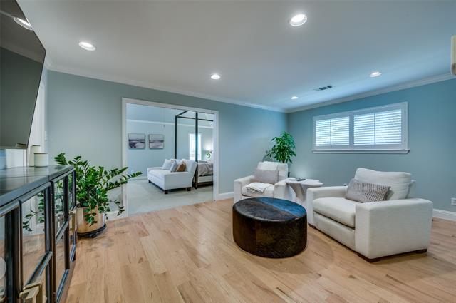 Building Photo - 5605 Lobello Dr