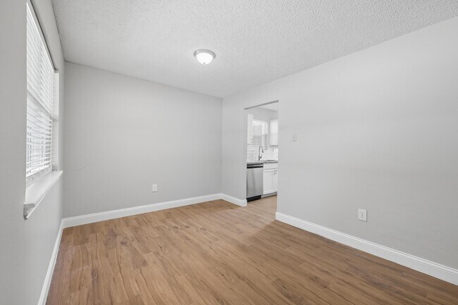 Building Photo - 1166 N Texas 78 Business