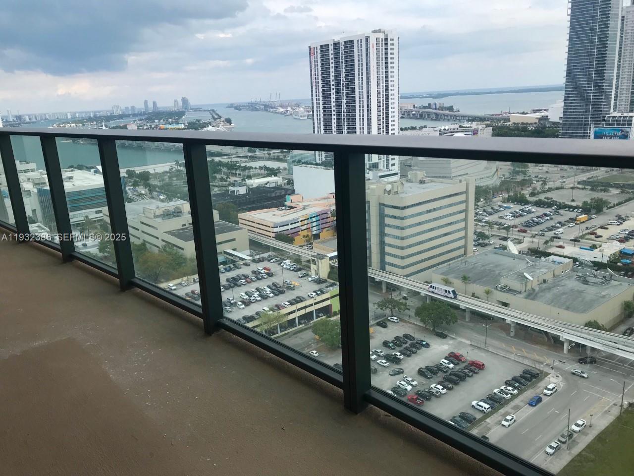 Building Photo - 1600 NE 1st Ave