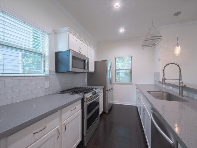 Building Photo - 1113 Bunton St