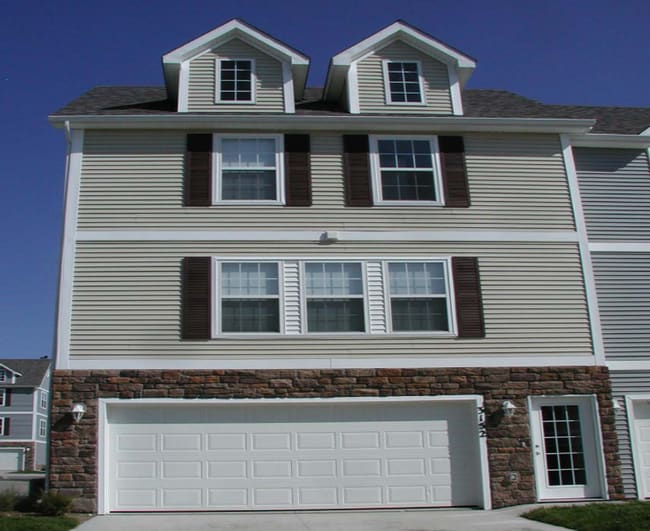 Primary Photo - Ankeny 2 Bedroom Townhome AVAILABLE NOW!
