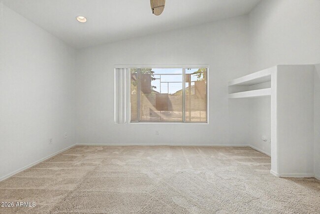 Building Photo - 14834 W Lamoille Dr