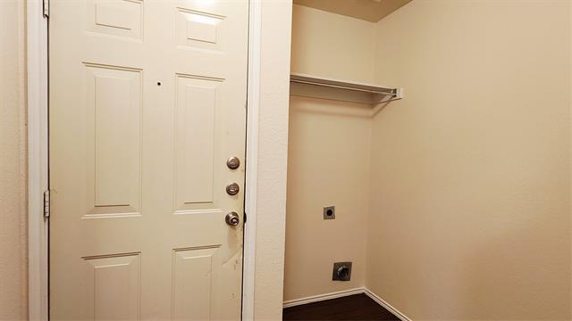 Building Photo - 3003 Elderberry Dr