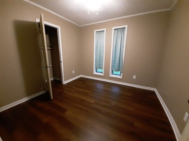 Building Photo - 205 Jim Denton