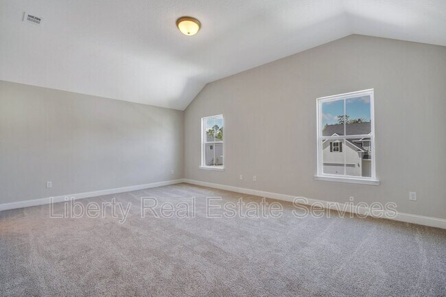 Building Photo - 88 Fridley Ln