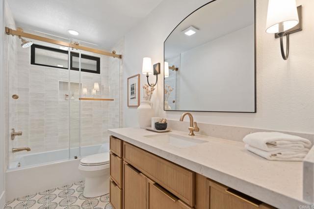 Building Photo - 6801 El Fuerte St