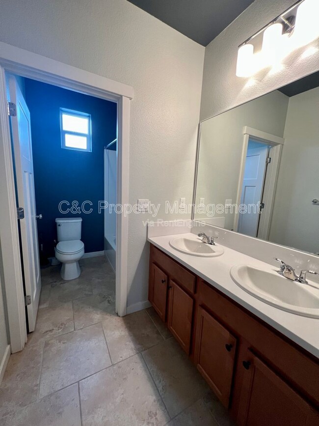 Building Photo - 17031 Morgan St