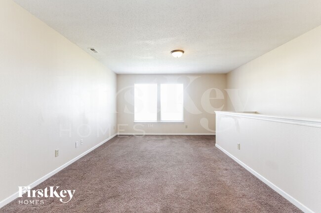 Building Photo - 11511 Presidio Dr