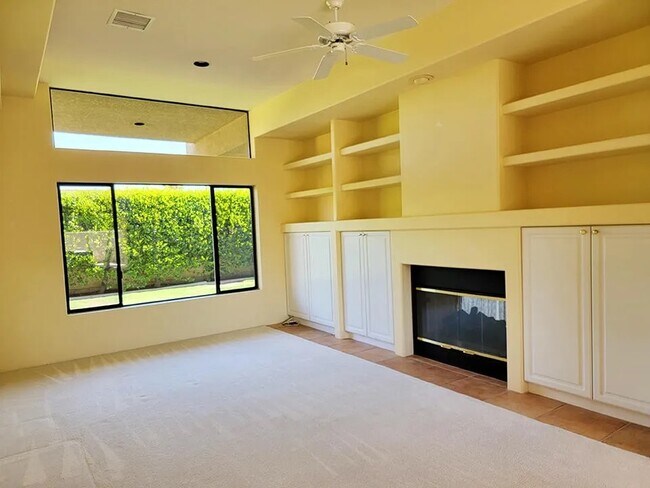 Home office space - 72836 Mesa View Dr