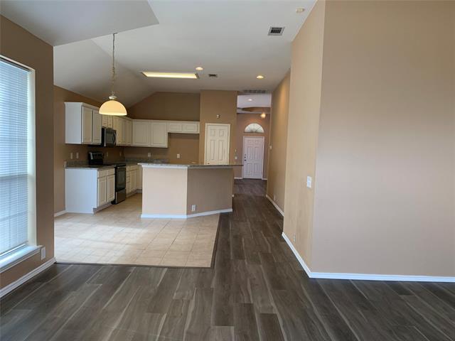 Building Photo - 6705 Misty Hollow Dr